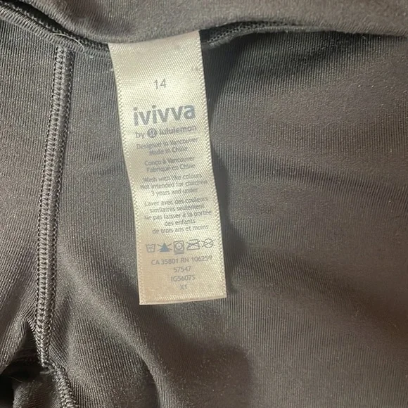 Ivivva Lululemon gray leggings with side pockets! - Picture 2 of 5